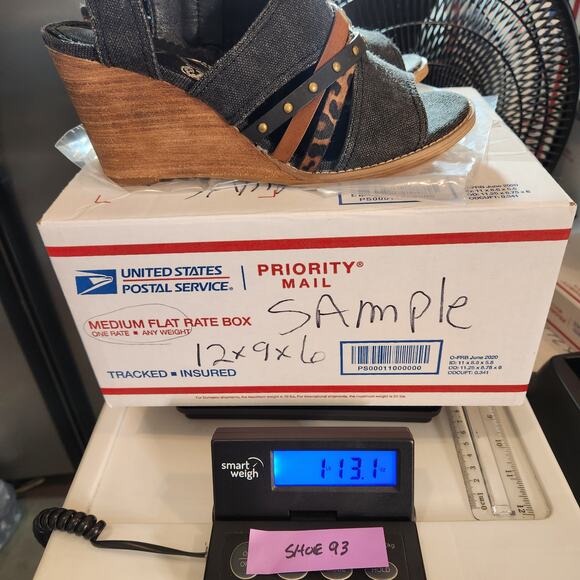 VERY G Jamison Black Brown Canvas Strappy Leopard Print Peep Toe Wedges Womens 8 - Picture 10 of 10